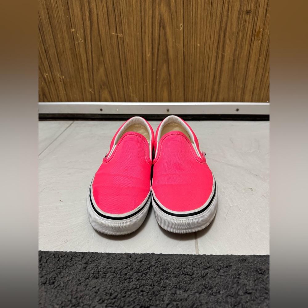 Hot Pink Slip-on Vans